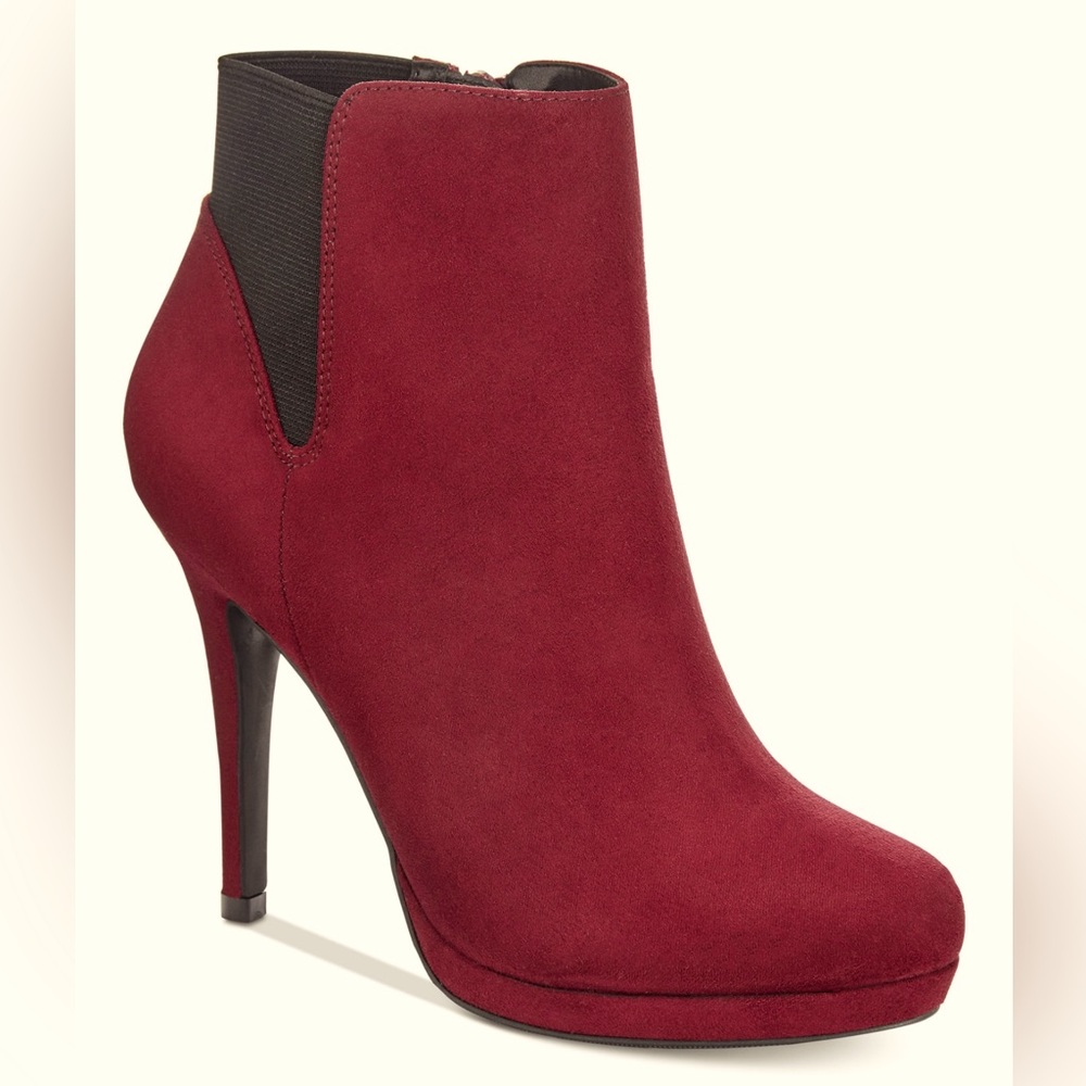 Thalia Sodi
Briea‎ Platform Ankle Booties, size 9.5